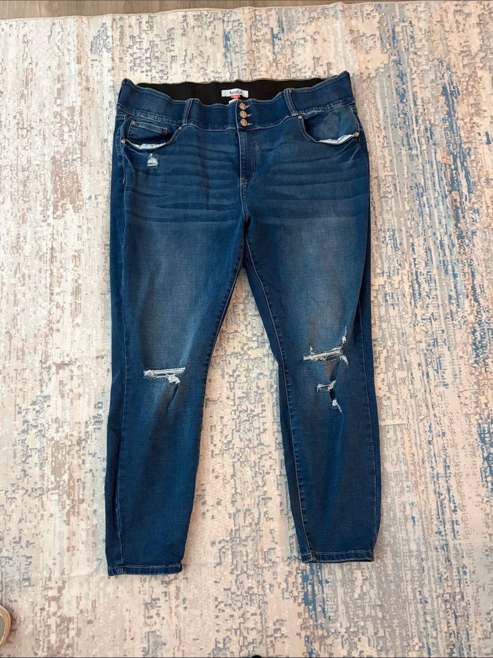 ARULA Medium Blue Distressed Skinny Jeans